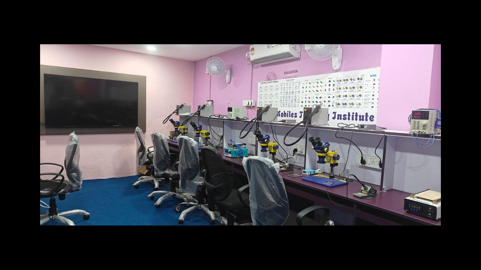 Ultra Mobiles workshop and equipment 1
